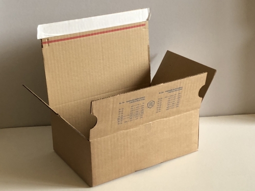 Boite carton expédition colis e-commerce